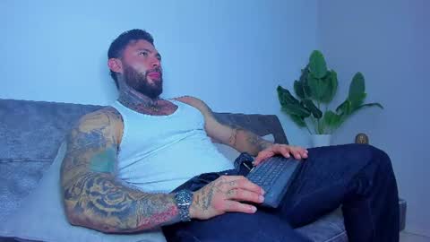 Snapshot of alessrose22 chatting on June 2026 09:32:02 PM Aless Rose online show from June 2026 09:32:02 PM