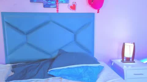 AleSweett online show from February 2026 12:26:01 PM