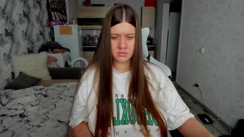 Aletta Oushen online show from November 2025 08:36:02 AM