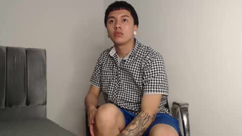 Snapshot of alex__lover chatting on October 2025 01:14:01 AM Owen online show from October 2025 01:14:01 AM