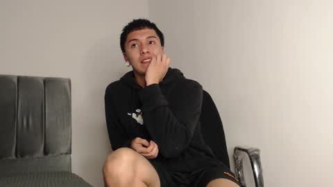 Snapshot of alex__lover chatting on October 2025 12:55:01 AM Owen online show from October 2025 12:55:01 AM