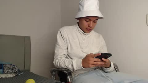 Owen online show from March 2026 04:08:02 AM