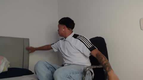 Owen online show from April 2026 04:39:02 AM