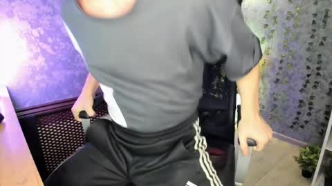 your Alex online show from December 2025 06:45:01 PM