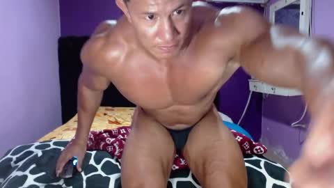 perseuz online show from May 2026 11:33:01 PM