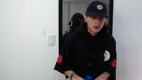 alex_connorr online show from February 2025 04:14:01 PM