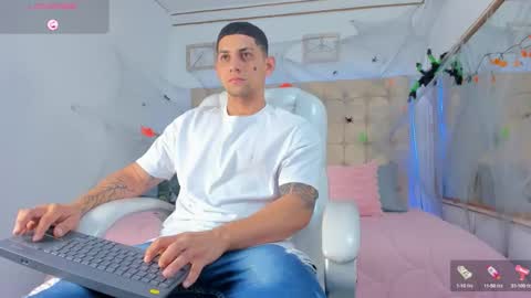 alex online show from October 2025 11:18:02 AM