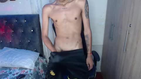 Alex online show from January 2025 10:53:02 PM