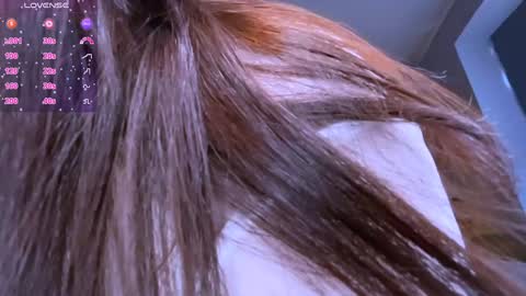 Snapshot of alex_dreams_ chatting on February 2025 01:53:02 PM Alex online show from February 2025 01:53:02 PM