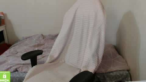 Alex online show from April 2026 09:39:33 PM