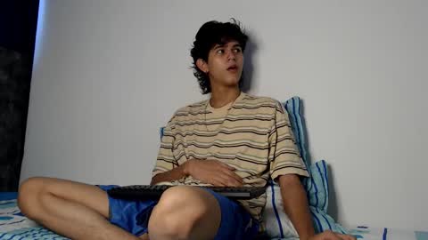 Snapshot of alex_mark_ chatting on June 2026 01:54:02 PM alex_mark_ online show from June 2026 01:54:02 PM