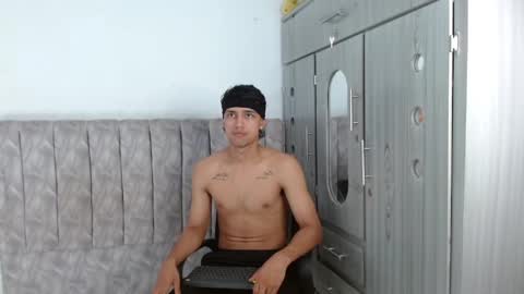 alex online show from April 2026 08:53:02 PM