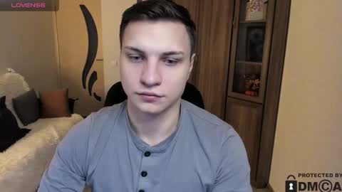 alex_milson online show from November 2025 08:25:01 AM