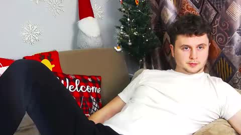 Snapshot of alex_onelove chatting on December 2024 08:47:01 PM Alex online show from December 2024 08:47:01 PM