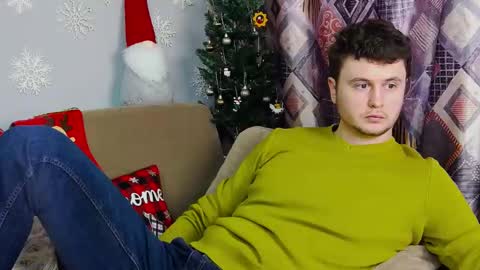 Snapshot of alex_onelove chatting on December 2024 11:10:02 AM Alex online show from December 2024 11:10:02 AM