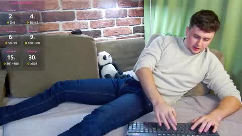 Snapshot of alex_onelove chatting on October 2025 06:56:01 PM Alex online show from October 2025 06:56:01 PM