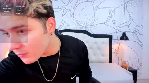 Alex  online show from March 2026 07:54:01 PM