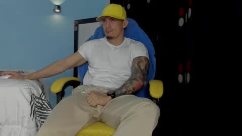 Snapshot of alex_sthorm chatting on November 2025 04:00:01 AM alex_sthorm online show from November 2025 04:00:01 AM