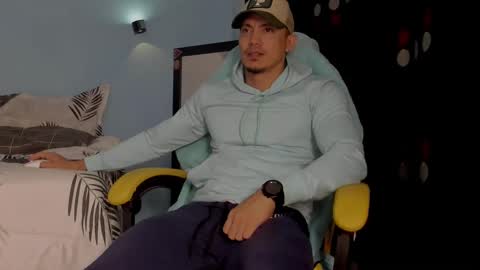 Snapshot of alex_sthorm chatting on November 2025 04:40:01 AM alex_sthorm online show from November 2025 04:40:01 AM