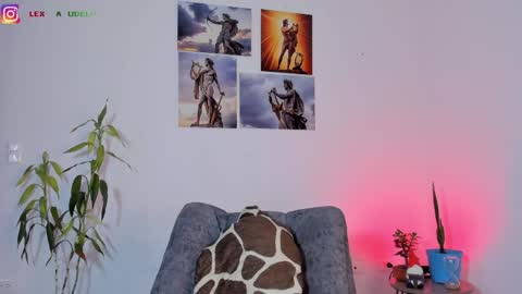 x   online show from April 2026 07:58:01 PM