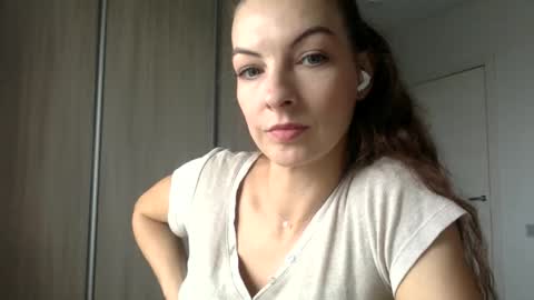 alexa_dreaam online show from September 2025 06:59:01 AM
