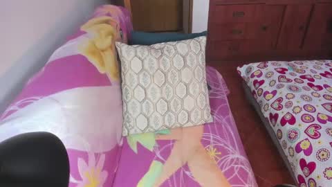 alexa latina online show from April 2026 02:49:01 PM