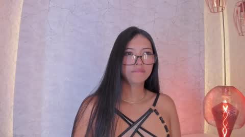 Alexa Millers online show from November 2025 05:07:01 AM