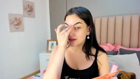 Alexa Thaylor online show from January 2025 03:22:02 PM