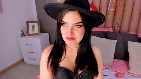 Alexa Thaylor online show from February 2025 06:15:02 PM