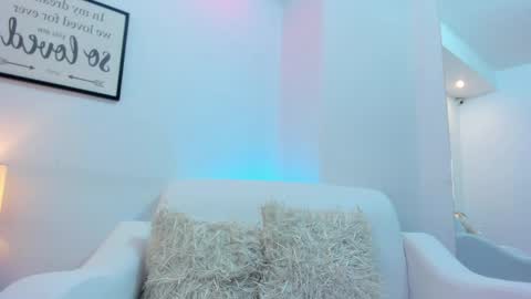 Snapshot of alexaa_lee_ chatting on May 2026 11:01:04 PM alexaa_lee_ online show from May 2026 11:01:04 PM