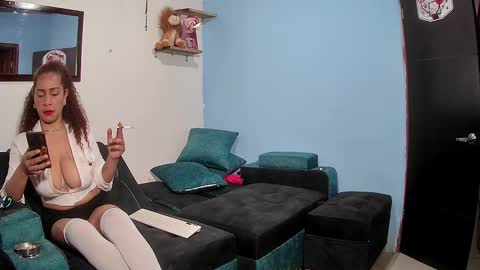 Alexa  y tom online show from September 2025 12:56:02 AM