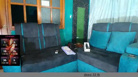 Alexa  y tom online show from April 2026 12:43:02 AM