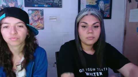 Snapshot of alexablu3 chatting on October 2025 02:00:01 AM Alexa Blu3 online show from October 2025 02:00:01 AM