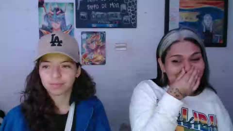 Snapshot of alexablu3 chatting on October 2025 01:50:01 AM Alexa Blu3 online show from October 2025 01:50:01 AM