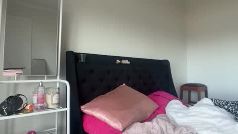 alexajefferies online show from November 2025 08:08:01 PM