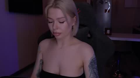 Alexa Mason online show from November 2025 02:11:02 AM