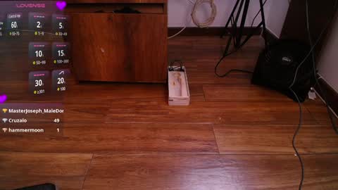 Snapshot of alexamoon__ chatting on December 2024 07:25:02 PM Alexa Moon online show from December 2024 07:25:02 PM