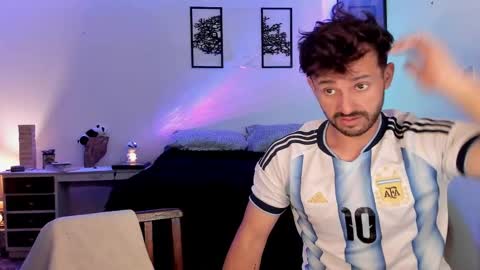 Alexander Jaz online show from September 2025 11:44:01 AM