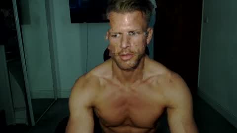 Snapshot of alexandersteelmuscle chatting on June 2026 07:05:01 PM Alexander Steel online show from June 2026 07:05:01 PM