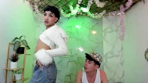 chicos hot online show from April 2026 07:29:02 PM