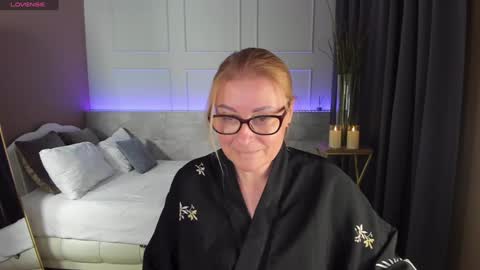 Alexandra online show from December 2024 11:43:02 PM