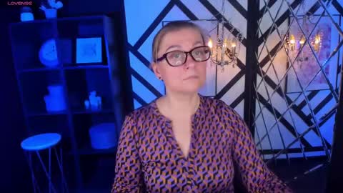 Alexandra online show from March 2025 01:42:01 PM