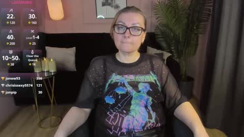 Alexandra online show from March 2025 09:44:02 AM