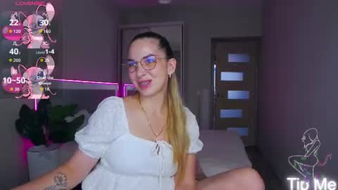 Snapshot of alexandracandy chatting on June 2026 02:27:02 PM alexandracandy online show from June 2026 02:27:02 PM
