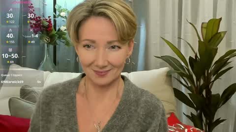 Alexandra online show from December 2024 07:23:01 PM