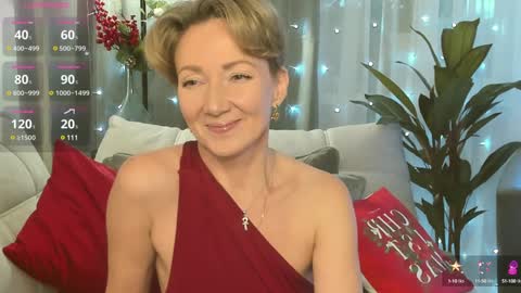 Alexandra online show from December 2024 12:33:01 PM