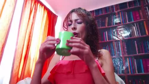 alexandra online show from February 2025 09:15:02 PM