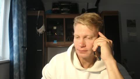 SportStranger online show from October 2025 07:06:01 AM