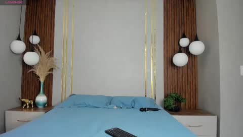 alexariot1 online show from October 2025 12:20:01 PM