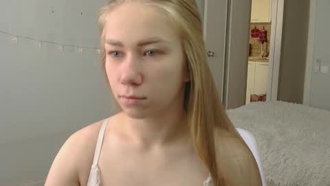 Alex online show from October 2025 05:17:02 AM